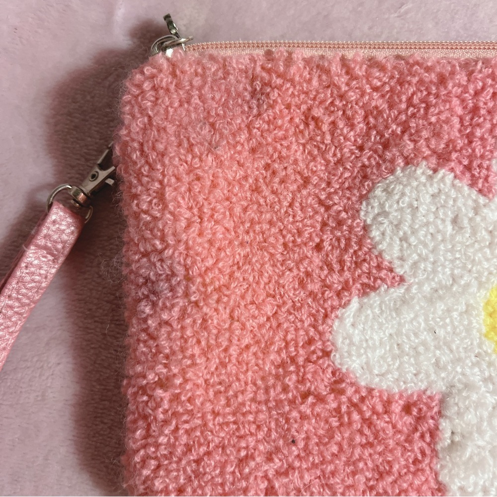 Pink Fuzzy Large Daisy Wristlet Bag - Picture 7 of 10